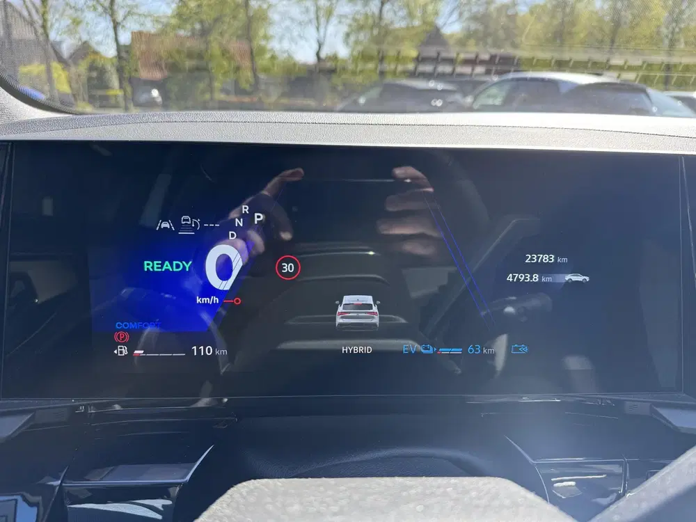 Renault Rafale 1.2 E-Tech 4x4 plug-in hybrid 300 esprit A uit 2025, foto 19