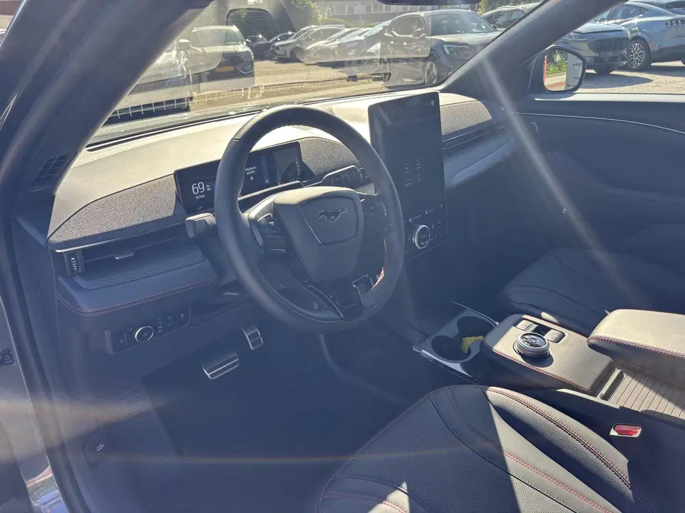 Ford Mustang Mach-E Extended Premium AWD 98 kWh 351pk uit 2025, foto 14