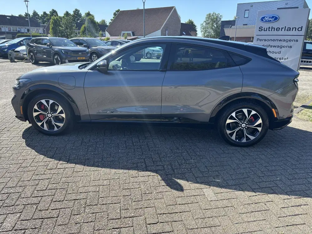 Ford Mustang Mach-E Extended Premium AWD 98 kWh 351pk uit 2025, foto 4