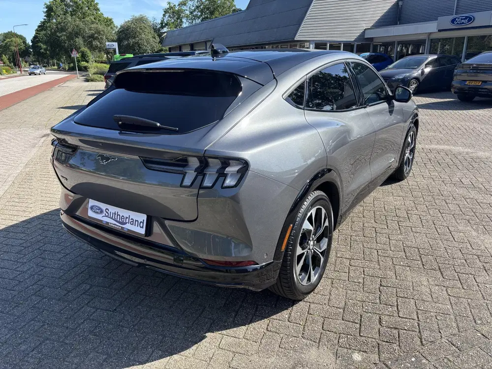Ford Mustang Mach-E Extended Premium AWD 98 kWh 351pk uit 2025, foto 7