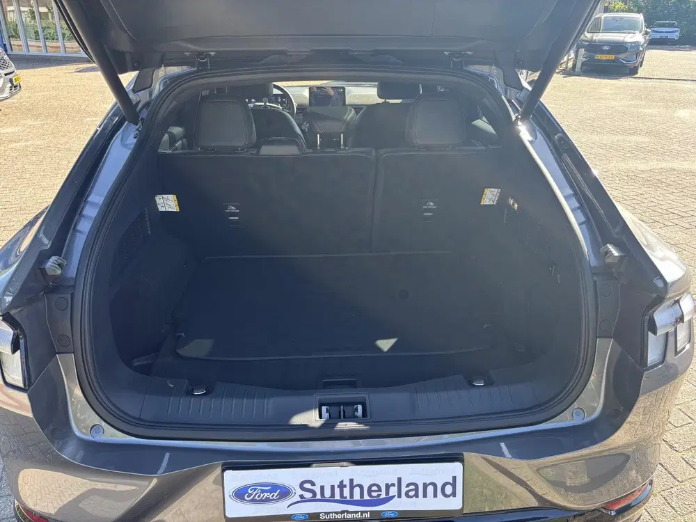 Ford Mustang Mach-E Extended Premium AWD 98 kWh 351pk uit 2025, foto 8