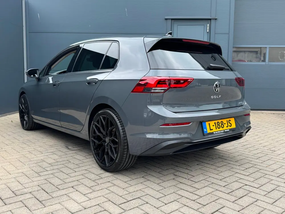 Volkswagen Golf 1.5 eTSI R-Line Pdc / Navi / Carplay / Digid uit 2020, foto 6