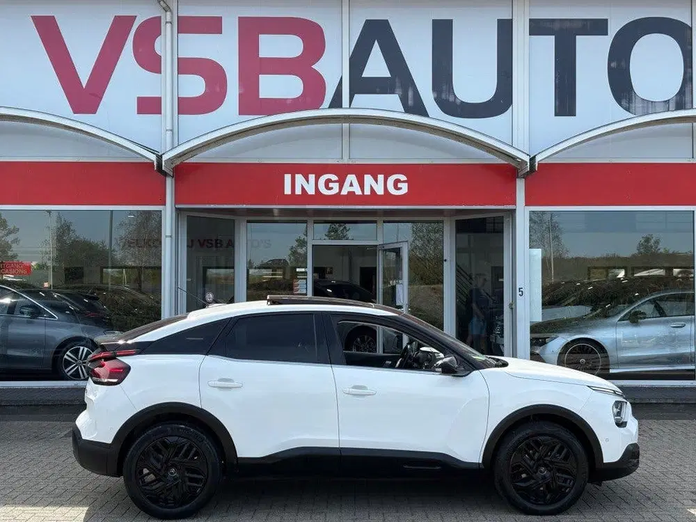 Citroën C4 Citroen C4 1.2 PURETECH AUT. 130PK SHINE+ uit 2021, foto 4
