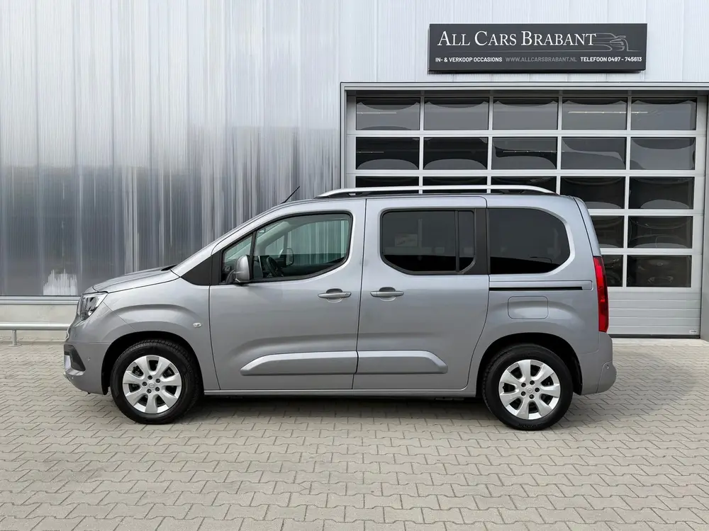 Opel Combo 1.2 Turbo uit 2019, foto 5