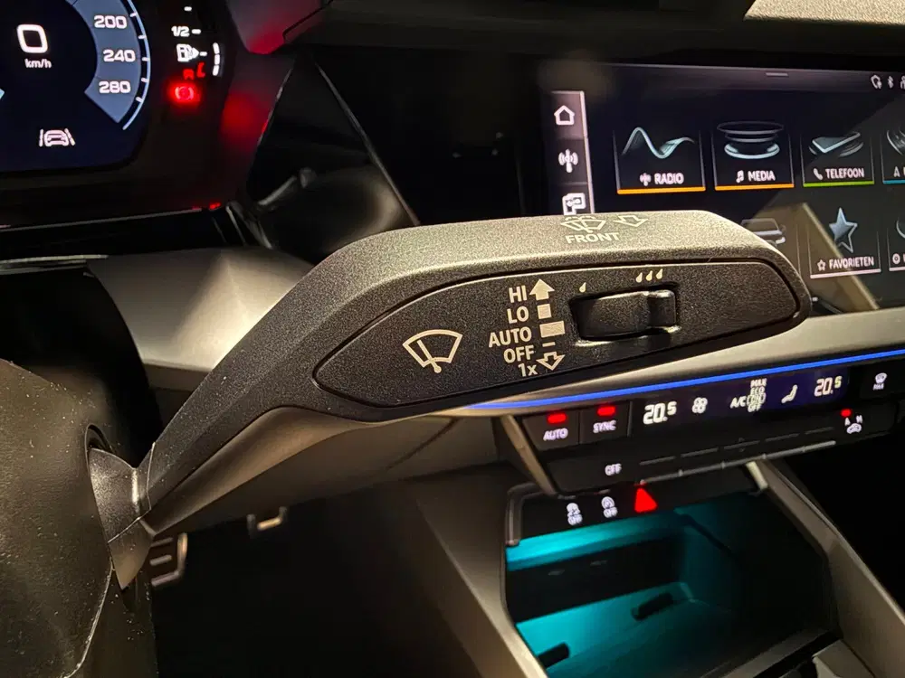 Audi A3 30 TFSI S edition 3x S-Line uit 2023, foto 17