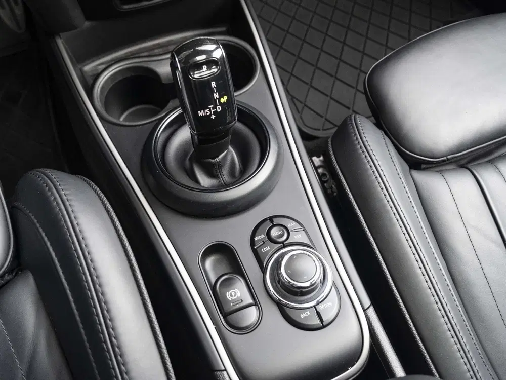 Mini Countryman John Cooper Works ALL4 uit 2022, foto 12