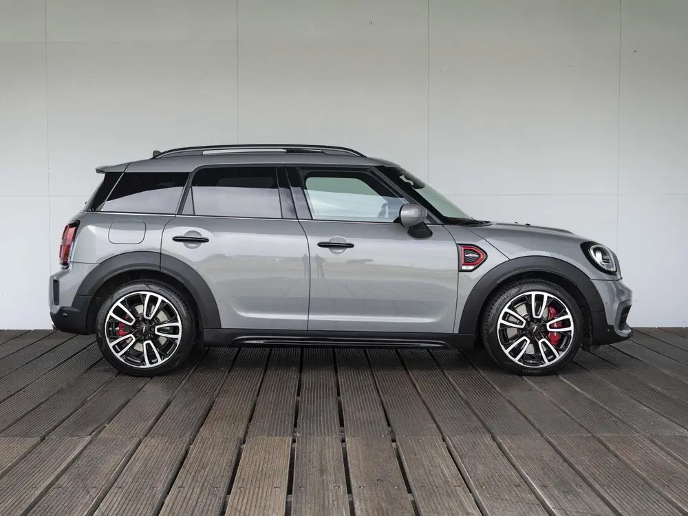 Mini Countryman John Cooper Works ALL4 uit 2022, foto 6
