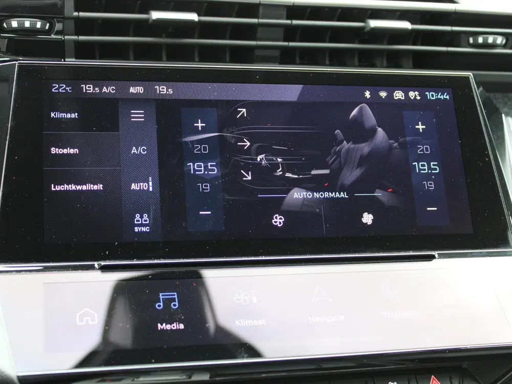 Peugeot 408 1.2T Allure Pack 130 EAT8 Automaat uit 2023, foto 17