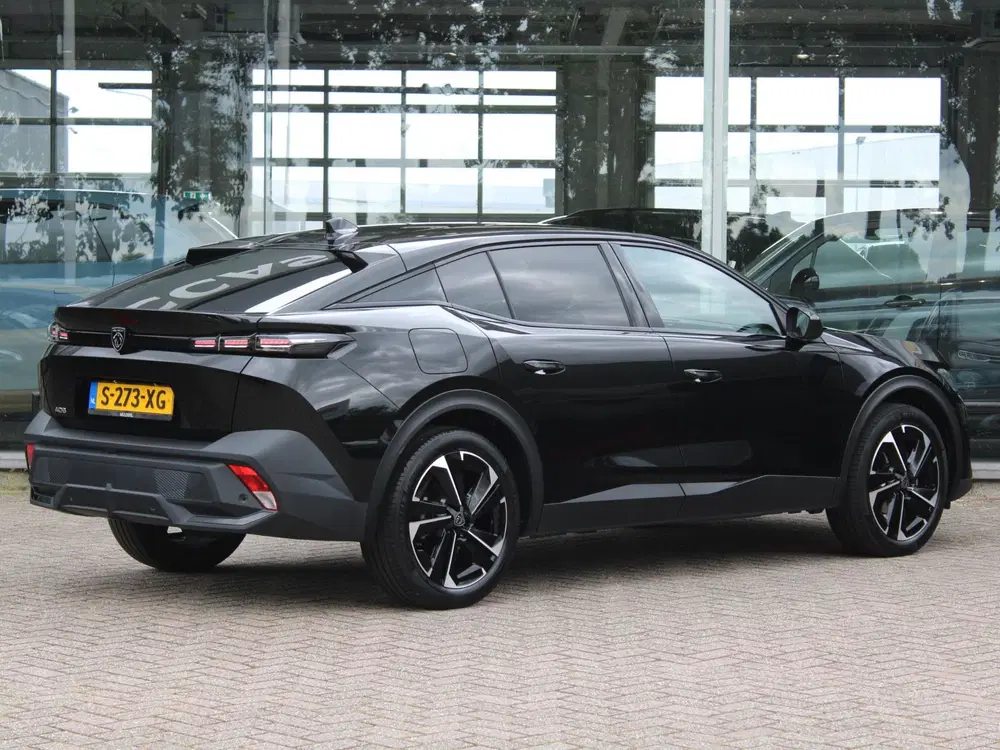 Peugeot 408 1.2T Allure Pack 130 EAT8 Automaat uit 2023, foto 6