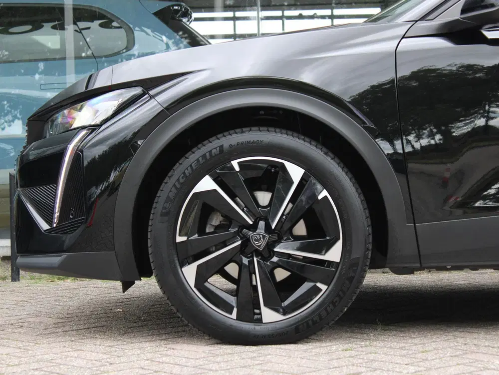 Peugeot 408 1.2T Allure Pack 130 EAT8 Automaat uit 2023, foto 9