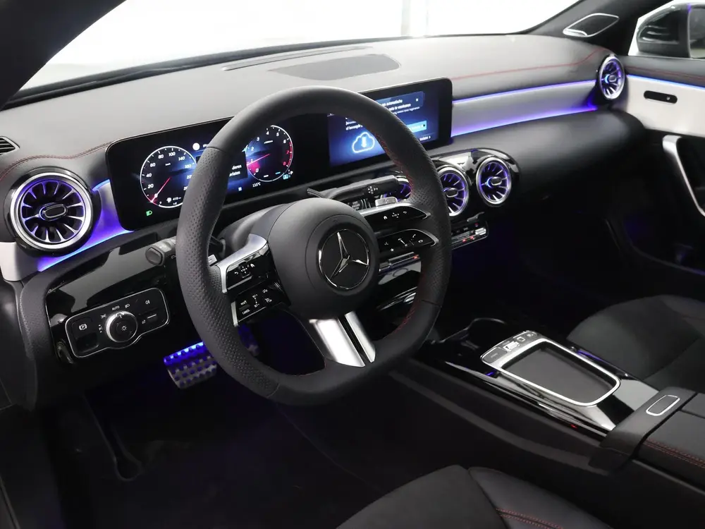 Mercedes-Benz CLA 180 Business Solution AMG uit 2025, foto 7