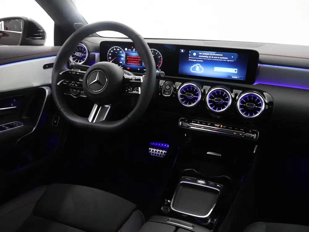 Mercedes-Benz CLA 180 Business Solution AMG uit 2025, foto 9