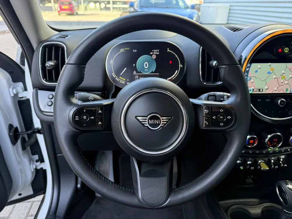 Mini Countryman 2.0 Cooper SE ALL4 Pano uit 2022, foto 10
