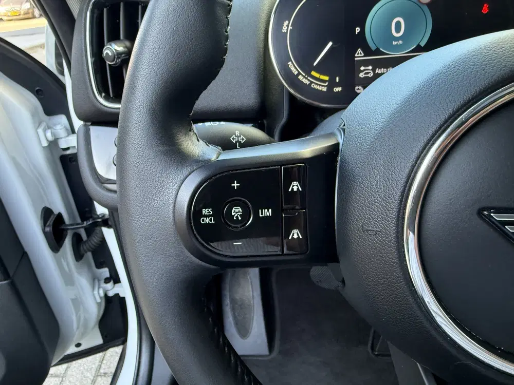 Mini Countryman 2.0 Cooper SE ALL4 Pano uit 2022, foto 11
