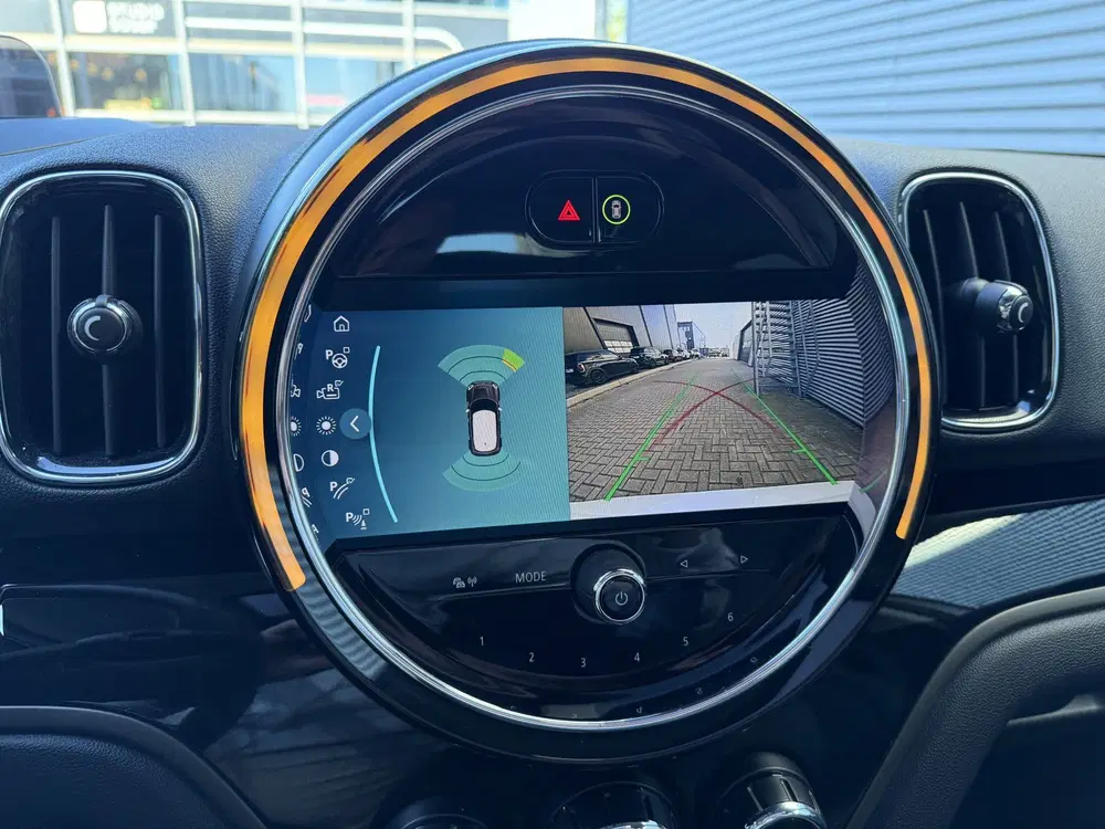 Mini Countryman 2.0 Cooper SE ALL4 Pano uit 2022, foto 14