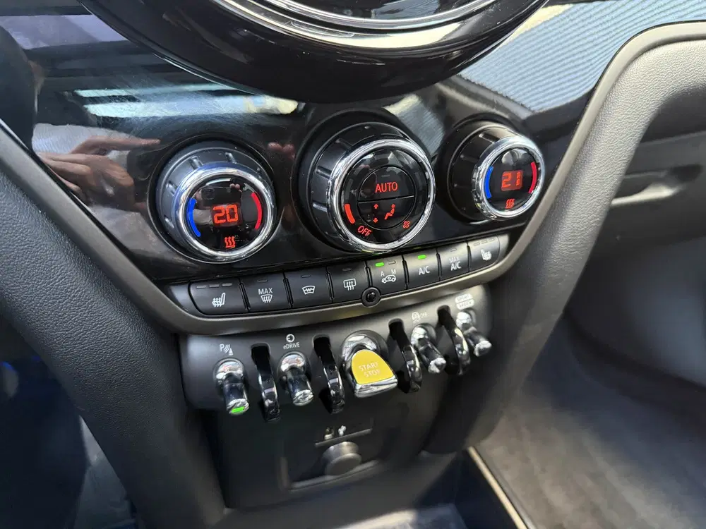 Mini Countryman 2.0 Cooper SE ALL4 Pano uit 2022, foto 16