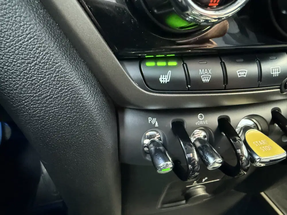 Mini Countryman 2.0 Cooper SE ALL4 Pano uit 2022, foto 17
