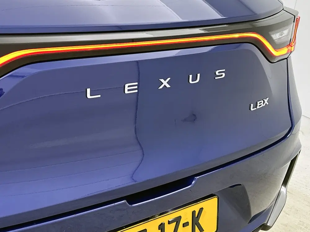Lexus LBX Elegant 2WD uit 2024, foto 20