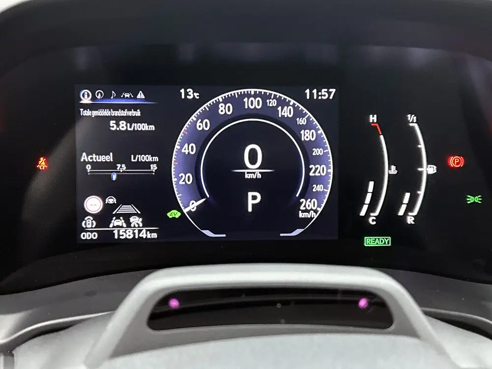 Lexus LBX Elegant 2WD uit 2024, foto 5