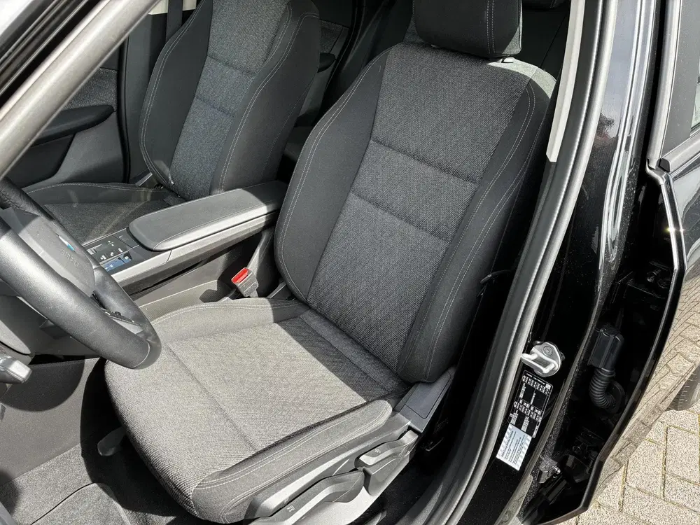 BMW X1 sDrive20i Automaat uit 2023, foto 13