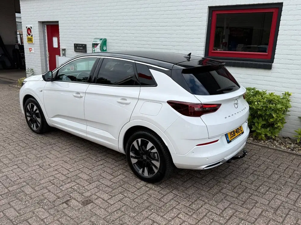 Opel Grandland 1.6 Turbo Hybrid 225pk Aut Ultimate uit 2025, foto 8