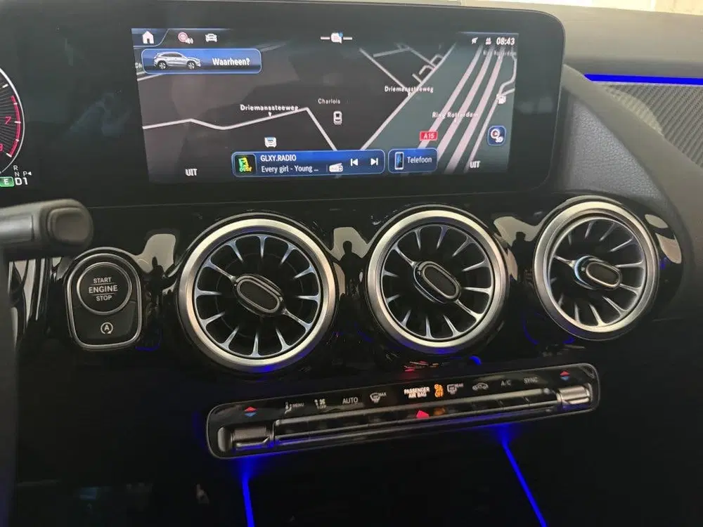 Mercedes-Benz GLA GLA 180 AMG Line (bj 2024 uit 2024, foto 10