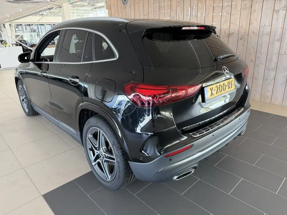 Mercedes-Benz GLA GLA 180 AMG Line (bj 2024 uit 2024, foto 5