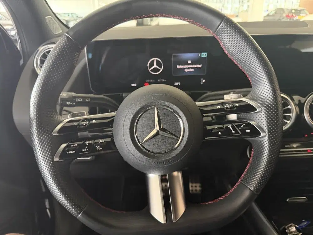 Mercedes-Benz GLA GLA 180 AMG Line (bj 2024 uit 2024, foto 7