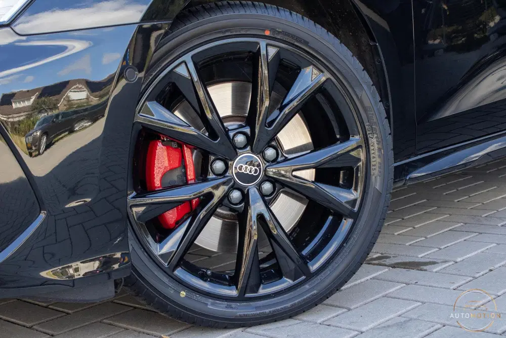 Audi A3 45 TFSIe Sline Competition PANO MATRIX MAX uit 2022, foto 19