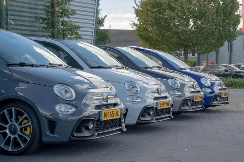 Abarth 595 1.4 T-Jet Turismo | Xenon | Beats | Dimond Stitch uit 2023, foto 2