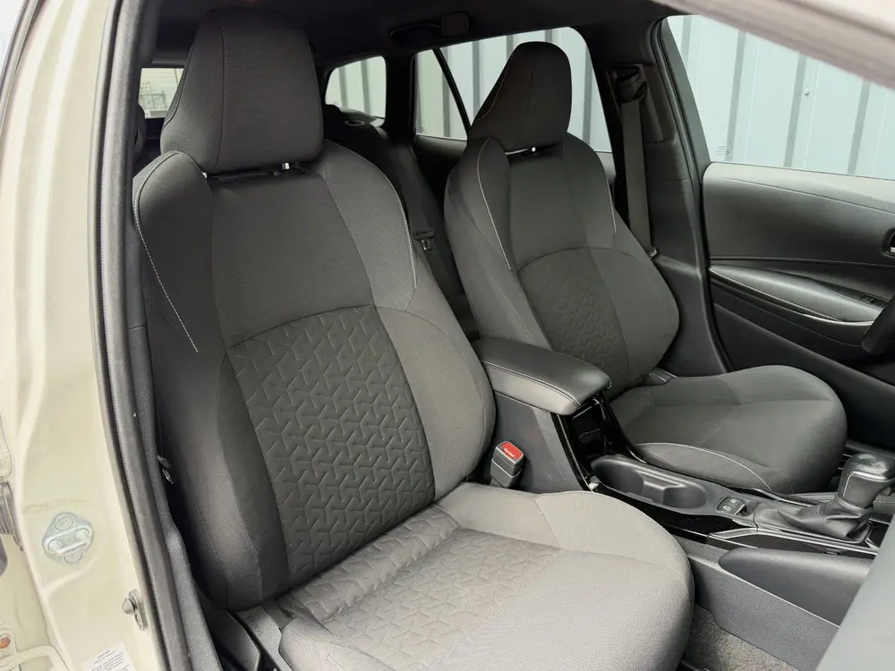 Toyota Corolla 1.8 Hybrid Executive COMPLEET uit 2019, foto 13