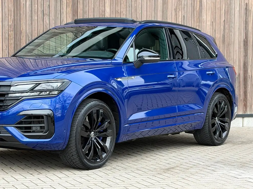 Volkswagen Touareg 3.0 TSi 4MOTION R / Lapiz Blue / Pano / uit 2021, foto 3