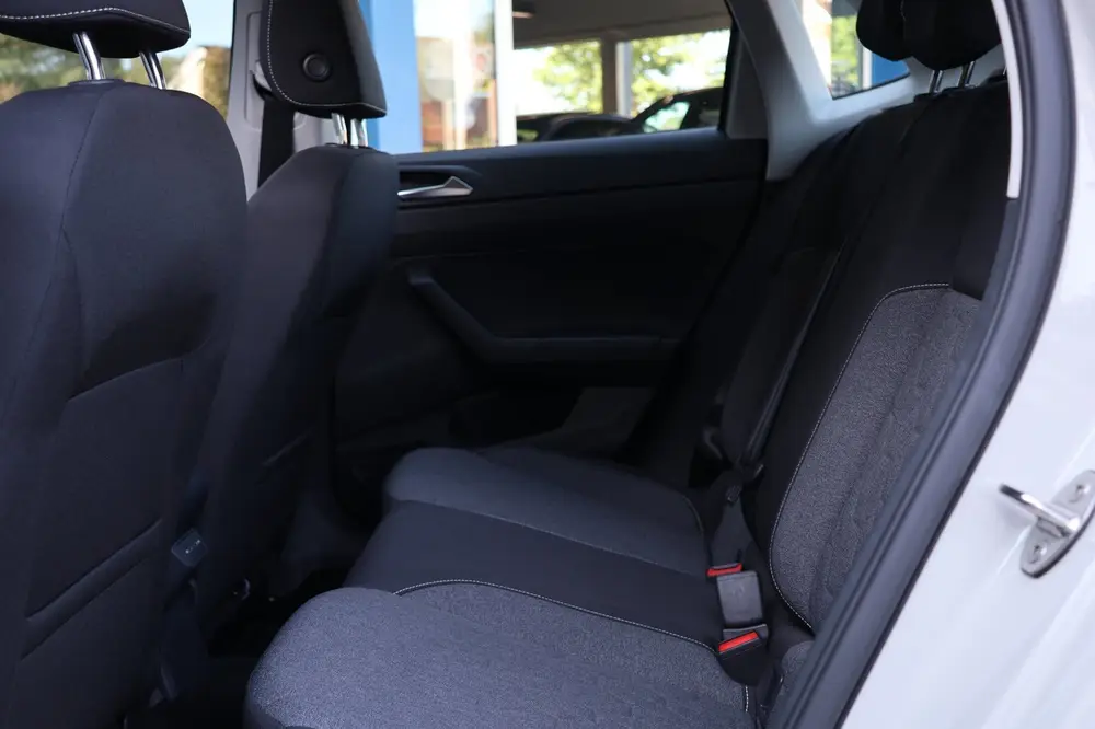 Volkswagen Polo 1.0 TSI Move-editie automaat, trekhaak, 3 ja uit 2024, foto 16