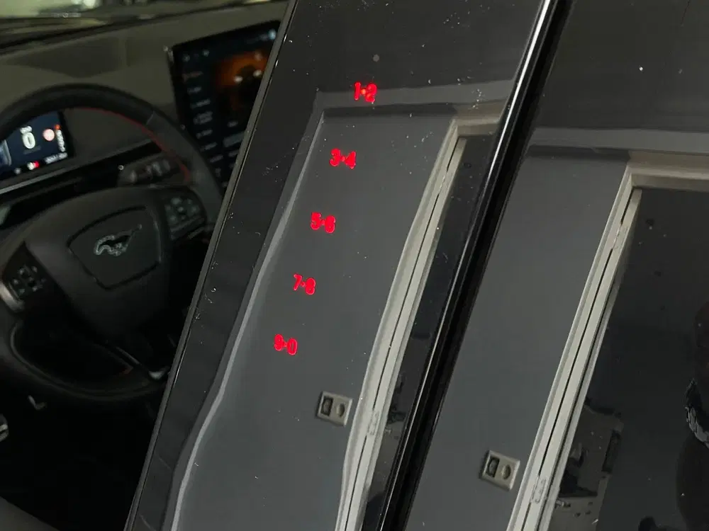 Ford Mustang Mach-E Ford Mustang Mach-E 98kWh SOH 95% PANO E uit 2021, foto 20