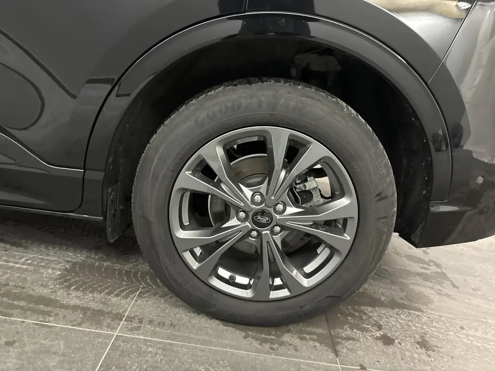 Ford Kuga 2.5 PHEV ST-Line X uit 2023, foto 11