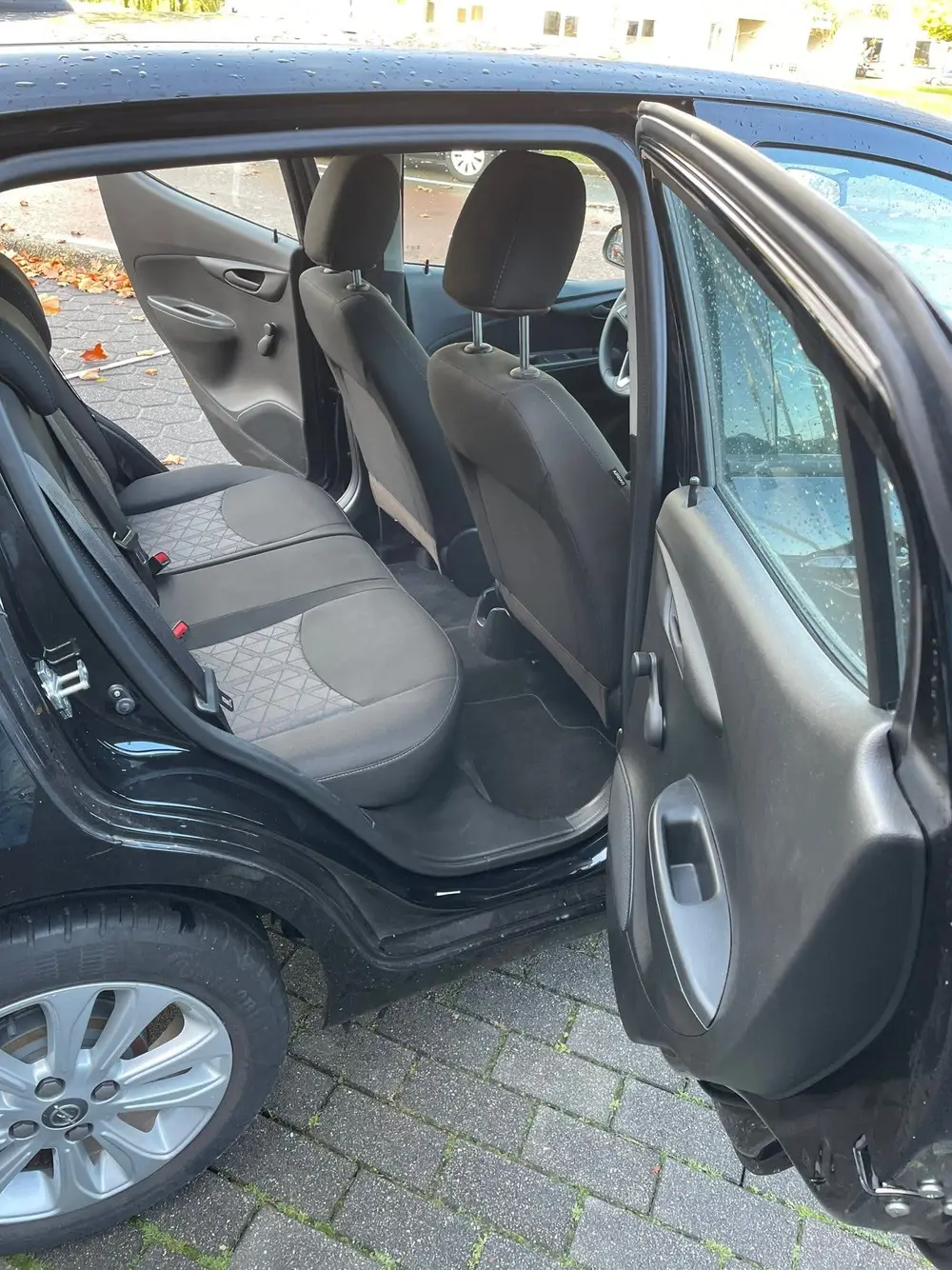 Opel Karl 1.0 ecoFLEX 120 Jaar Edition uit 2019, foto 5