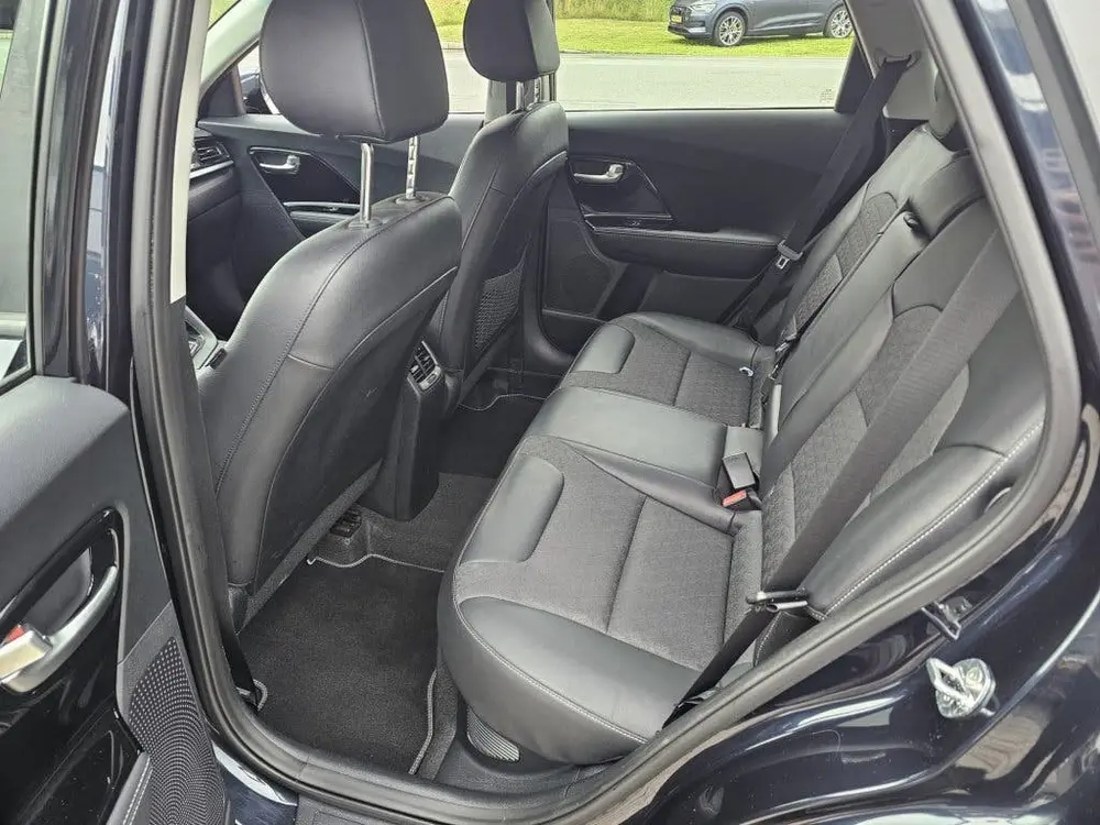 Kia Niro 1.6 GDi Hybride DynamicLine uit 2019, foto 13