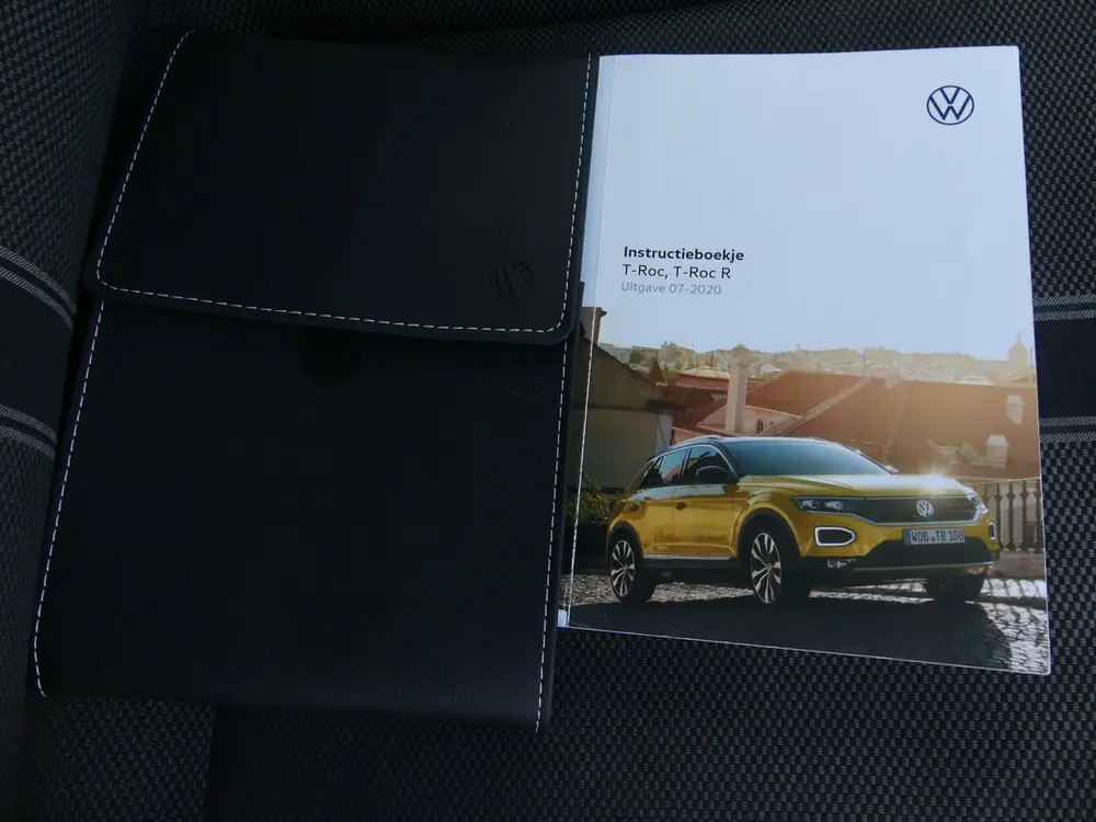 Volkswagen T-Roc 1.0 TSI Style Business uit 2021, foto 11