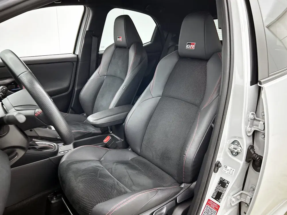 Toyota Yaris 1.5 Hybrid GR Sport uit 2022, foto 19