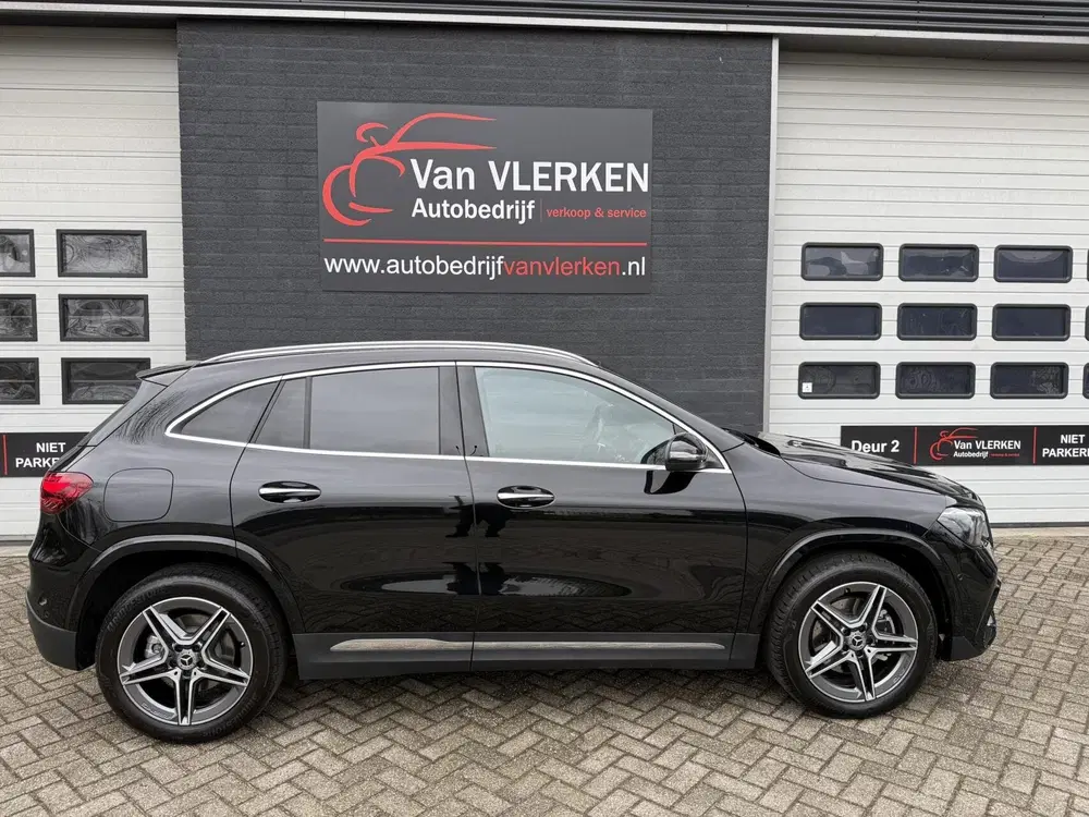 Mercedes-Benz GLA 250 e AMG Line PLUG-IN ADAPTIVE CRUISE. uit 2024, foto 7