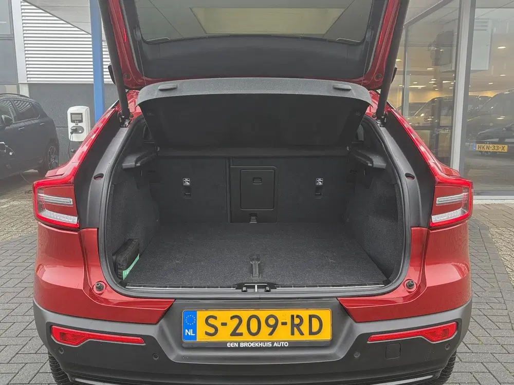Volvo C40 Recharge Plus 69 kWh uit 2023, foto 10
