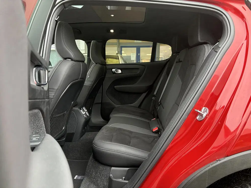 Volvo C40 Recharge Plus 69 kWh uit 2023, foto 15