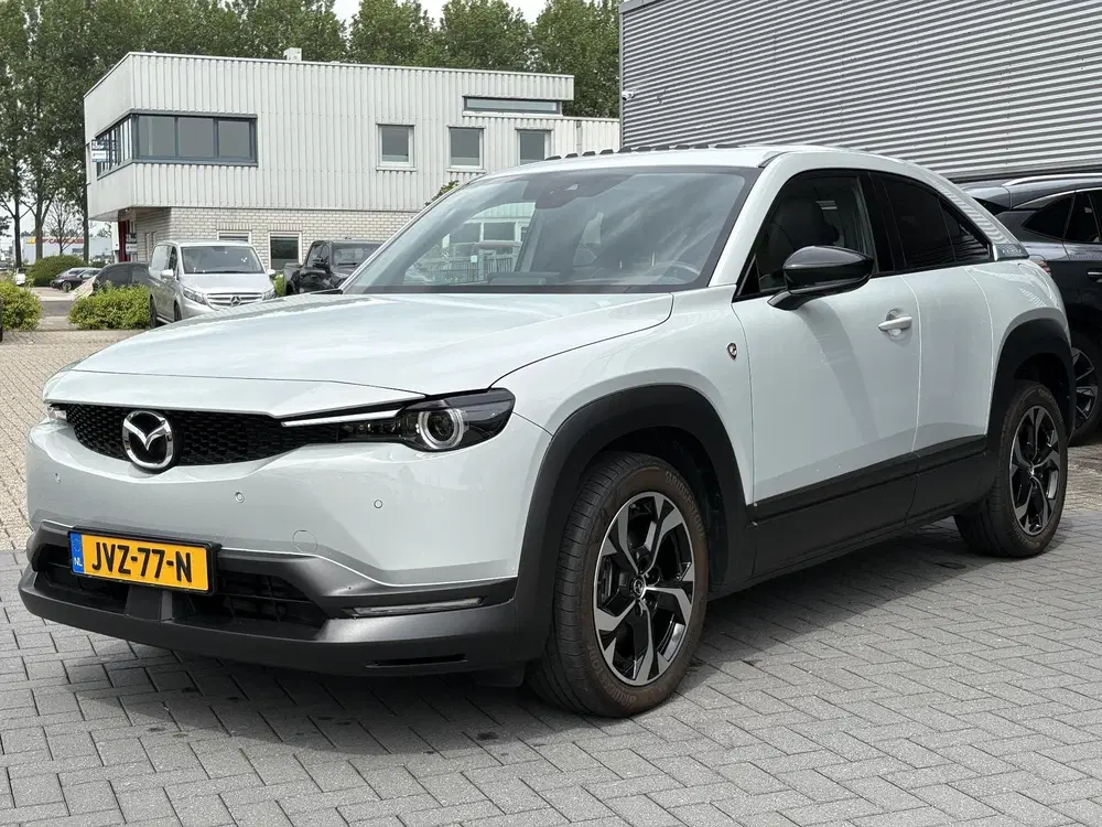 Mazda MX-30 e-SkyActiv R-EV 170 Makoto uit 2023, foto 3