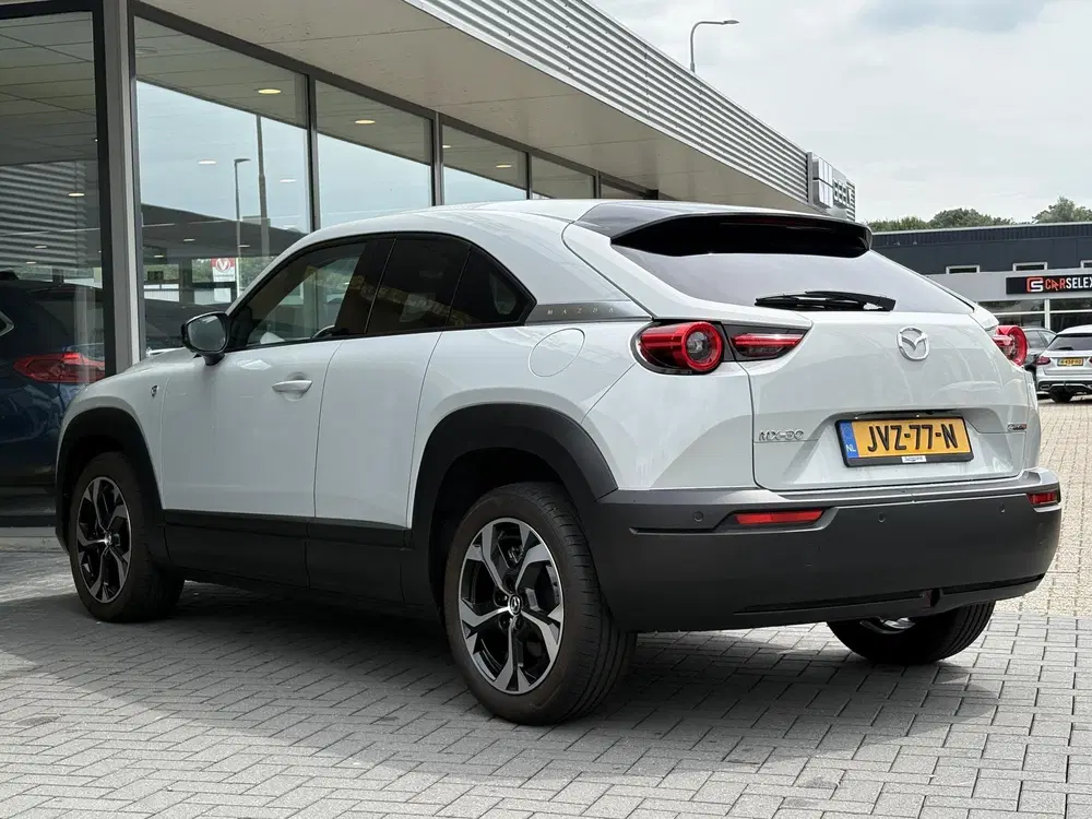 Mazda MX-30 e-SkyActiv R-EV 170 Makoto uit 2023, foto 6