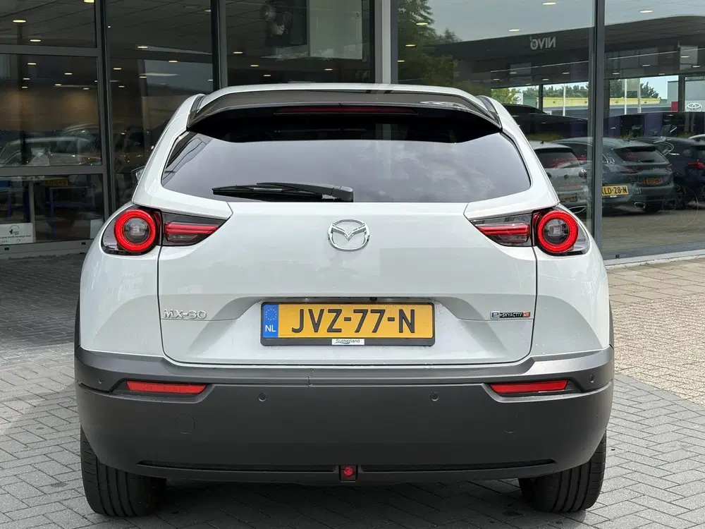Mazda MX-30 e-SkyActiv R-EV 170 Makoto uit 2023, foto 7