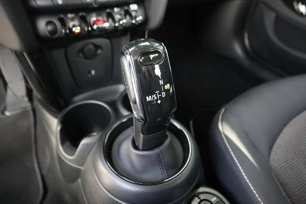 Mini Cooper Cooper uit 2024, foto 16