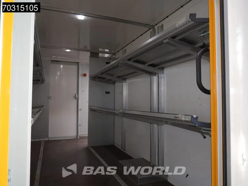 MAN TGE Bakwagen Verkoopwagen Foodtruck Meubelbak uit 2019, foto 13