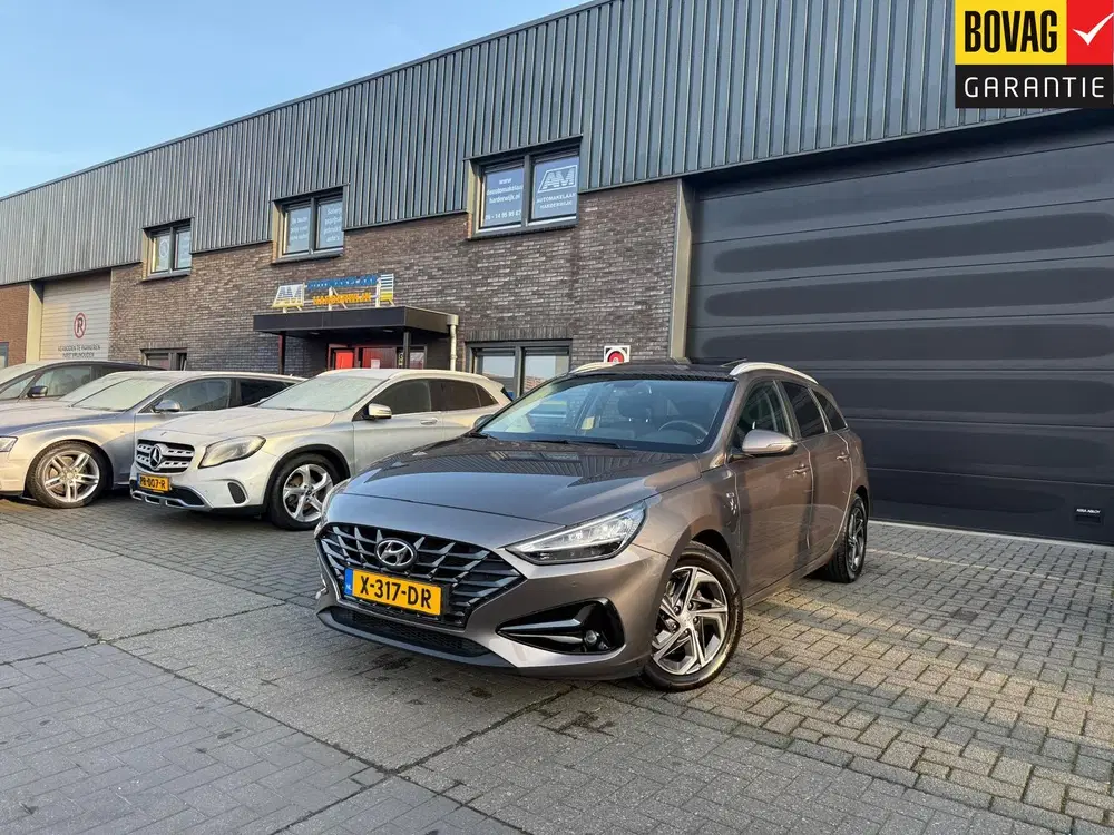Hyundai i30 1.5 T-GDi MHEV Premium uit 2022