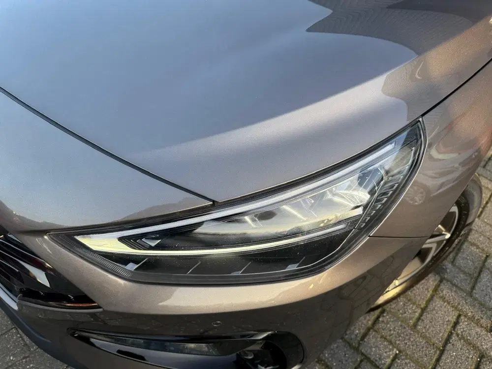 Hyundai i30 1.5 T-GDi MHEV Premium uit 2022, foto 14