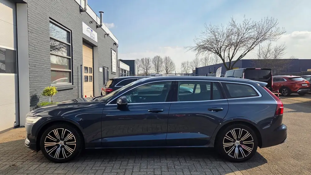 Volvo V60 2.0 T5 Inscription uit 2019, foto 6